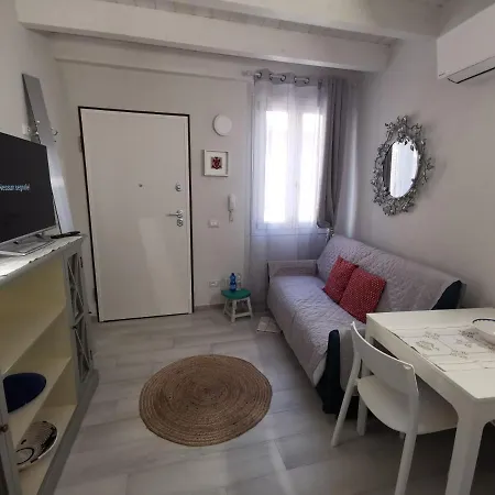 Domu Noa אולביה